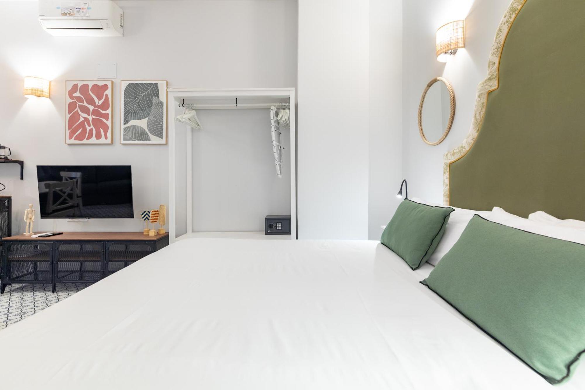 ולנסיה The Little Village Apartments מראה חיצוני תמונה
