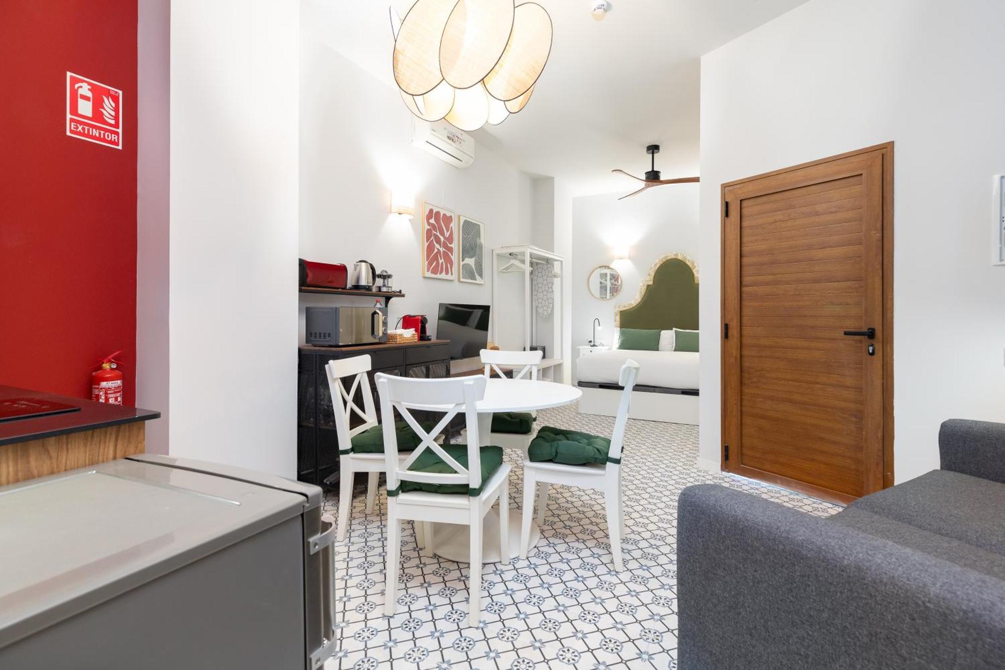 ולנסיה The Little Village Apartments מראה חיצוני תמונה
