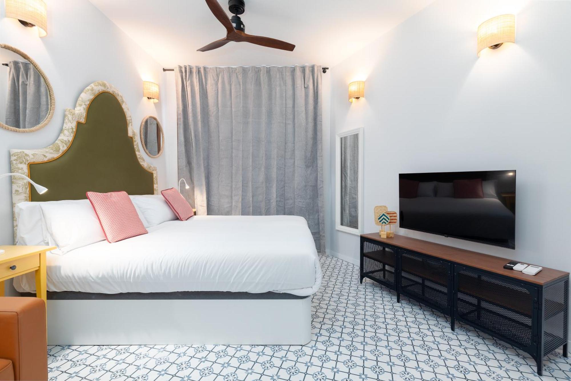 ולנסיה The Little Village Apartments מראה חיצוני תמונה