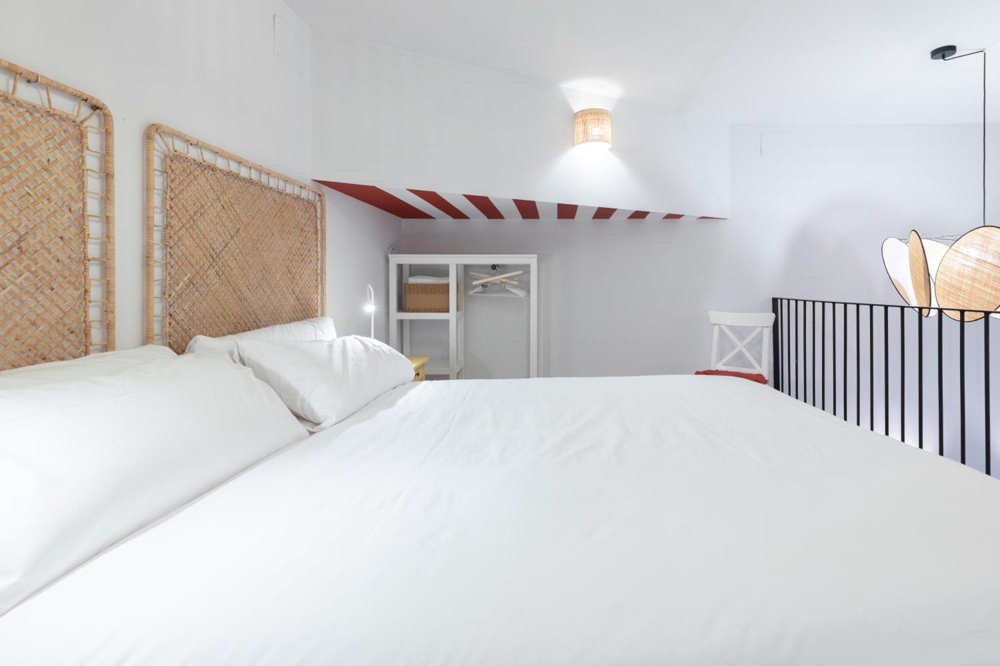 ולנסיה The Little Village Apartments מראה חיצוני תמונה